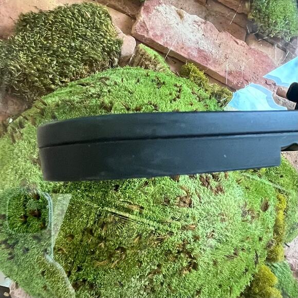 GUCCI Black Rubber Chain Flat Sandals SZ 40 (10US) - Picture 10 of 10